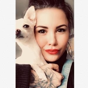 Meet your Posher, Alex-ann